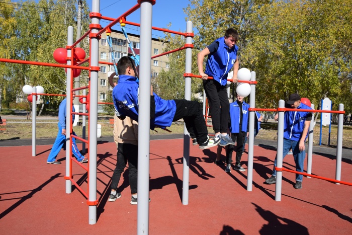 В Гурьевском округе открыли спортивные и игровые площадки по проекту «Твой Кузбасс - твоя инициатива»