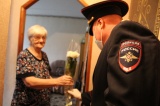 В Гурьевске сотрудники полиции поздравили ветеранов МВД с Международным днем пожилых людей